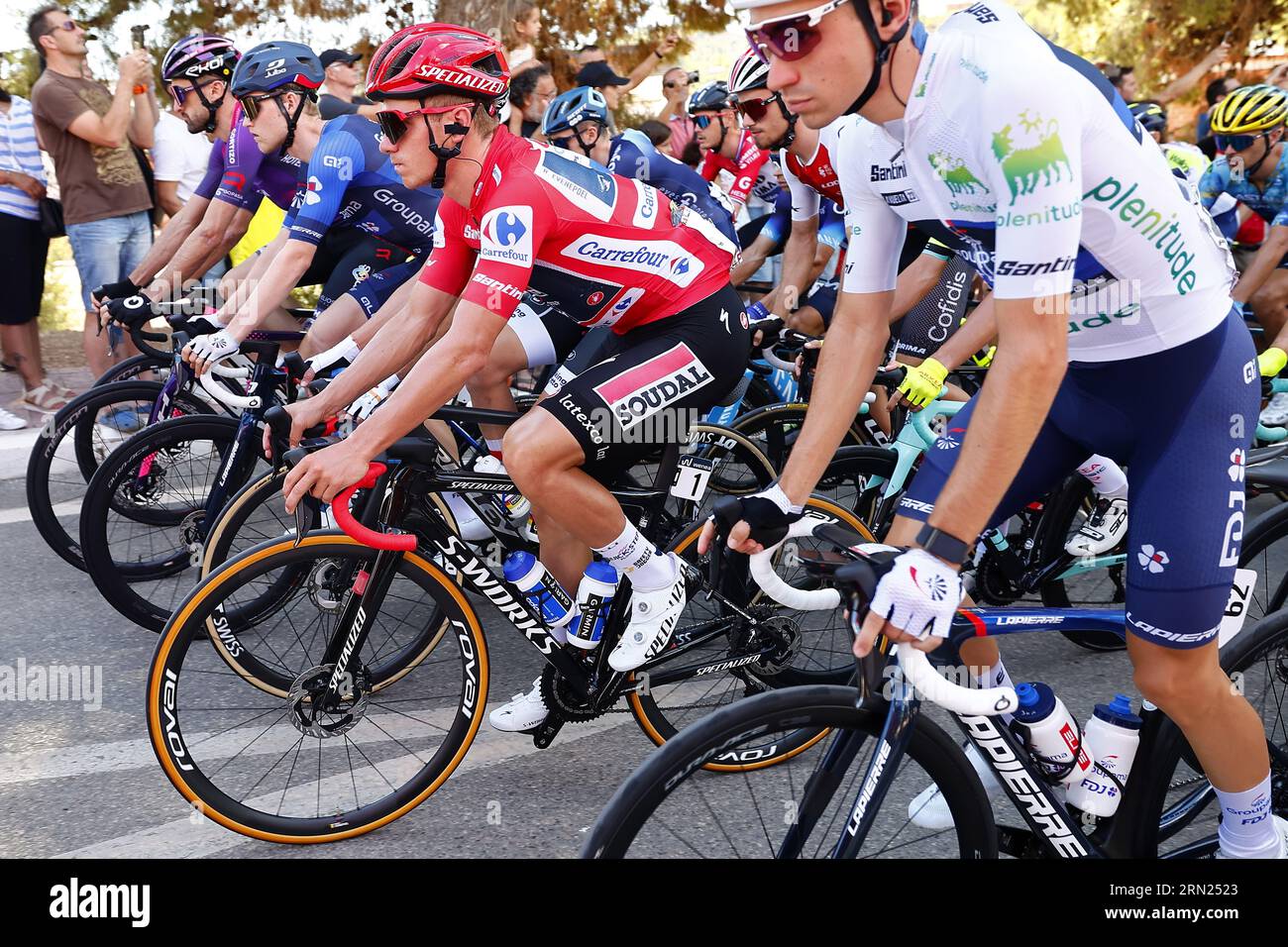 Il belga Remco Evenepoel di Soudal Quick-Step raffigurato all'inizio della tappa 6 dell'edizione 2023 della "Vuelta a Espana", gara ciclistica Tour of Spain, da la Vall d'Uixo all'Observatorio Astrofisico de Javalambre di Pico del Buitre (183, 1 km), in Spagna, giovedì 31 agosto 2023. La Vuelta si svolge dal 26 agosto al 17 settembre. BELGA PHOTO JOSEP LAGO Credit: Belga News Agency/Alamy Live News Foto Stock