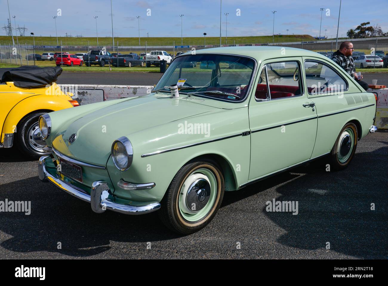 Volkswagen VW Type 3 Fastback, retro verde vintage, retro in mostra, Melbourne, Victoria, Australia Foto Stock