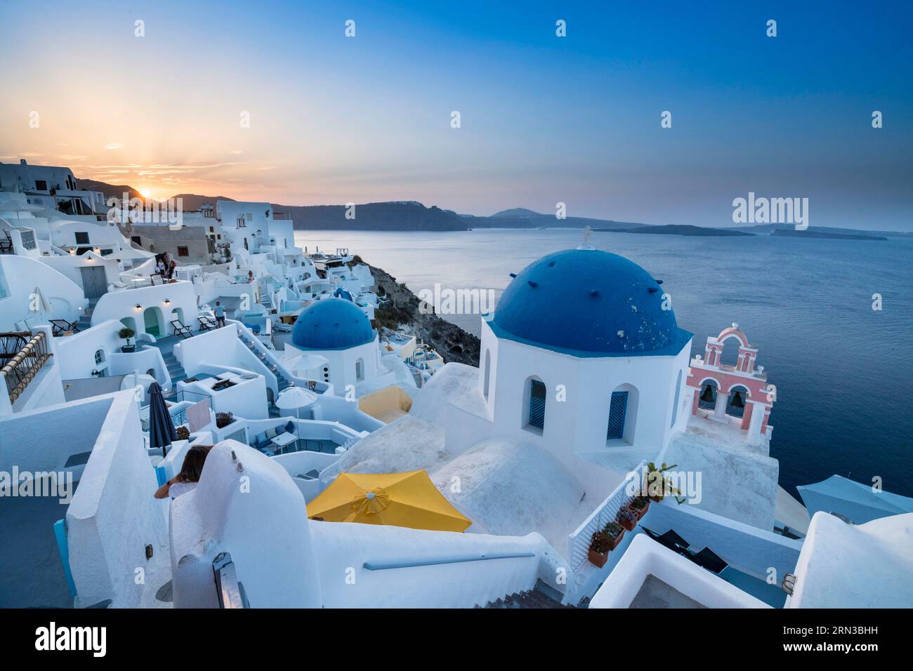 Grèce, arcipelago delle Cicladi, isola di Santorin, villaggio di Oia Foto Stock
