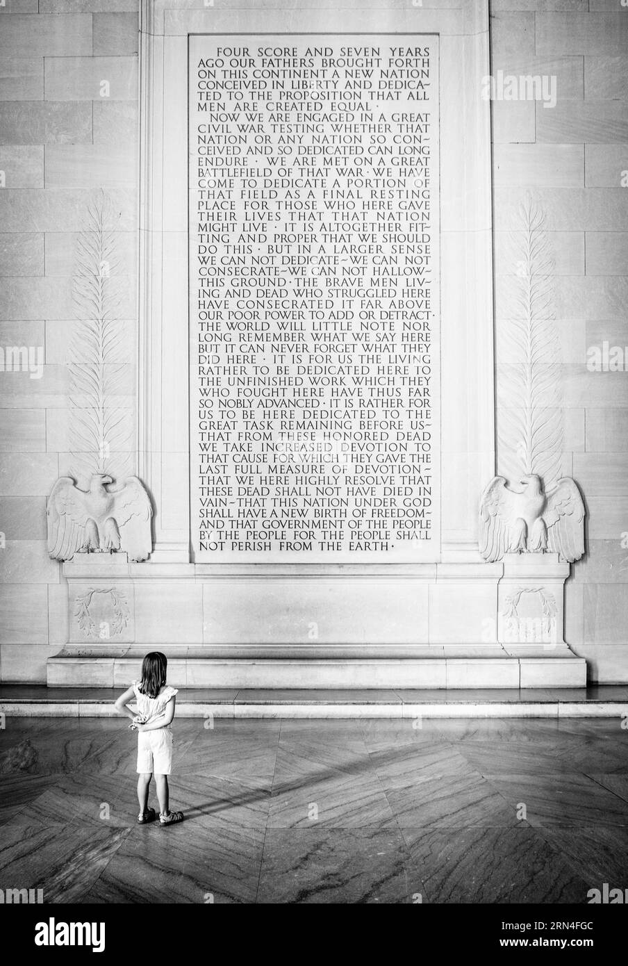 WASHINGTON, DC - il Lincoln Memorial si trova all'estremità occidentale del National Mall di Washington DC. Si affaccia direttamente a est verso il Washington Monument Foto Stock