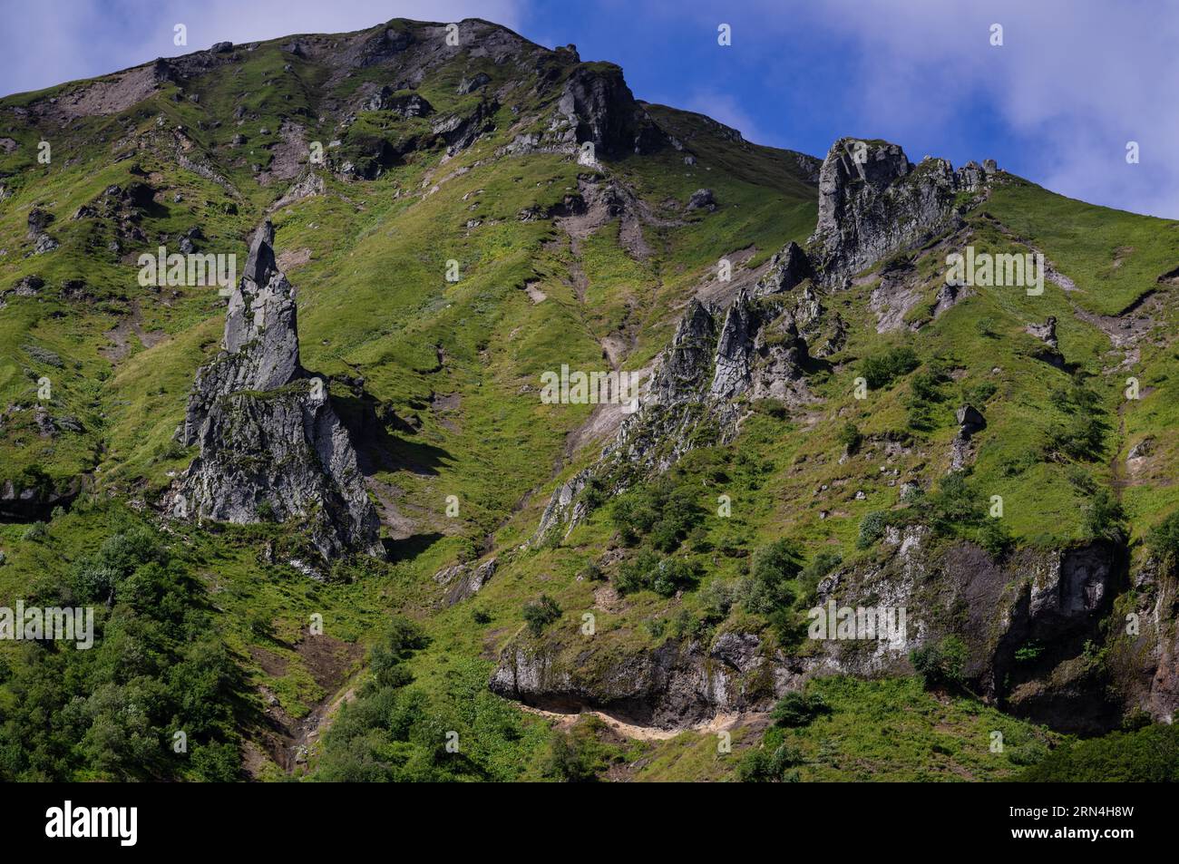 Paesaggio roccioso, Vallée de Chaudefour, Chambon-sur-Lac, Massif de Sancy, Département Puy-de-Dome, regione Auvergne-Rhône-Alpes, Francia, Europa Foto Stock