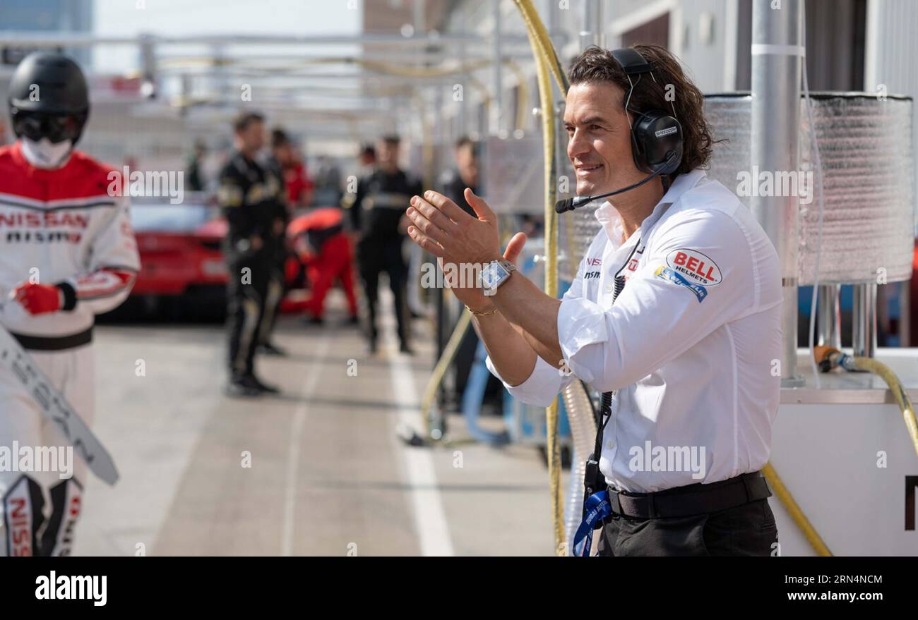 GRAN TURISMO (2023) ORLANDO BLOOM NEILL BLOMKAMP (DIR) COLUMBIA PICTURES/MOVIESTORE COLLECTION Foto Stock
