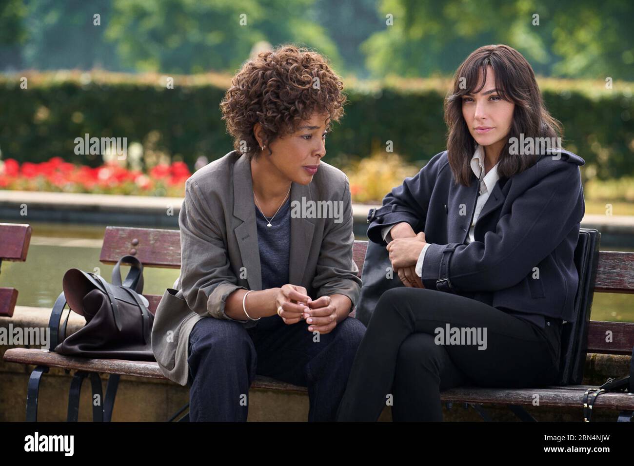 HEART OF STONE (2023) SOPHIE OKONEDO GAL GADOT TOM HARPER (DIR) NETFLIX/MOVIESTORE COLLECTION Foto Stock