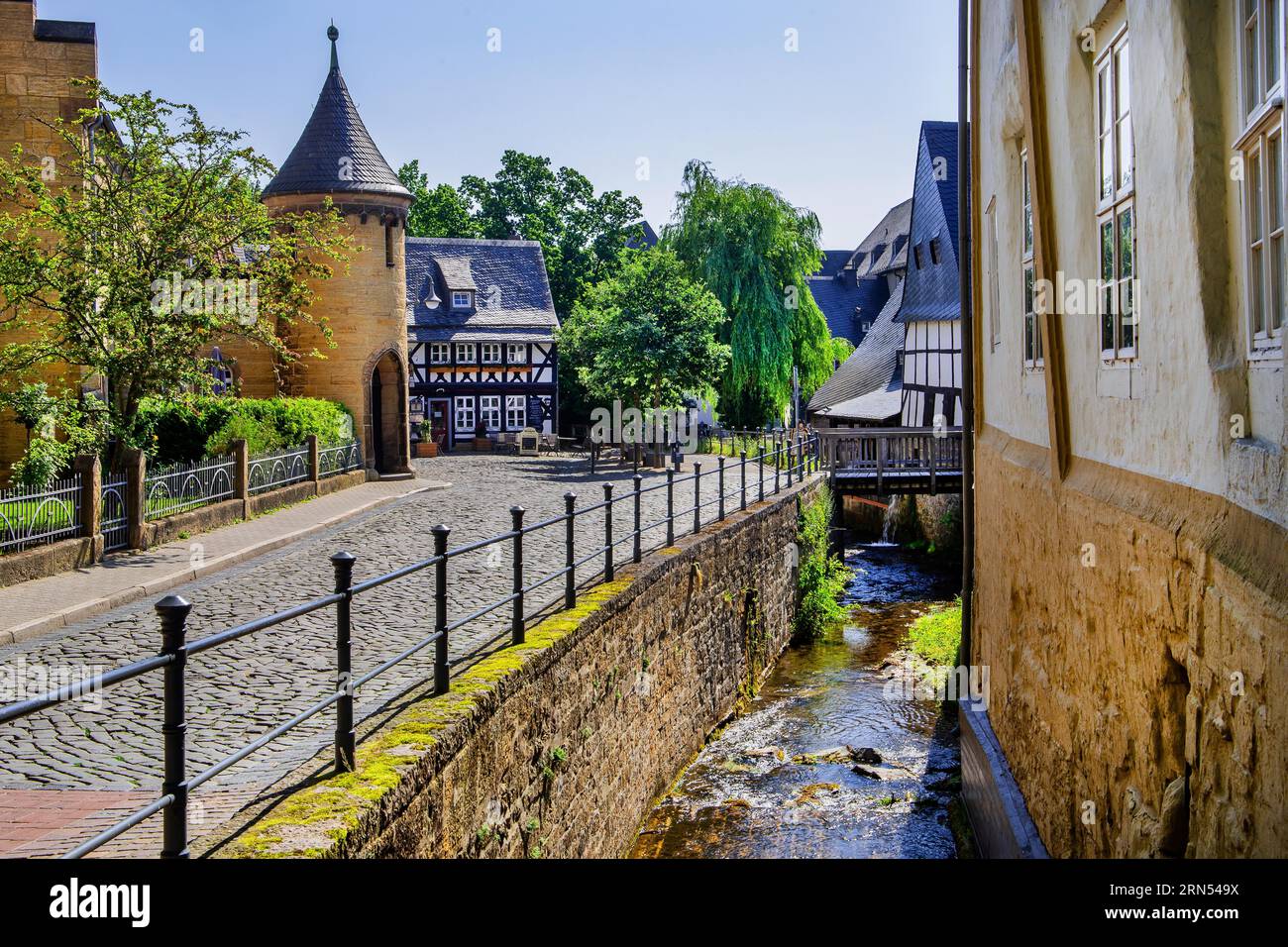 Stadtbach Abzucht in der Altstadt, Goslar, Harz, bassa Sassonia, Germania, sito patrimonio dell'umanità dell'UNESCO Foto Stock