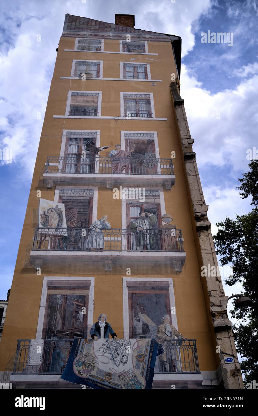 L'affresco la Fresque des Lyonnais raffigura famosi abitanti della città, città vecchia, Lione, dipartimento Rodano, regione Auvergne-Rodano-Alpi, Francia Foto Stock
