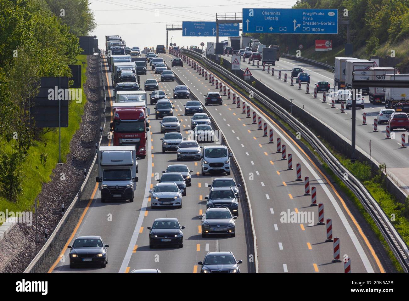 Traffico lento sulla A4 Foto Stock