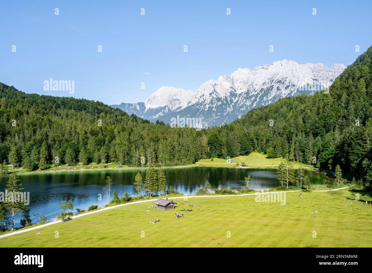 Ferchensee, indietro Karwendel, Baviera, Germania Foto Stock