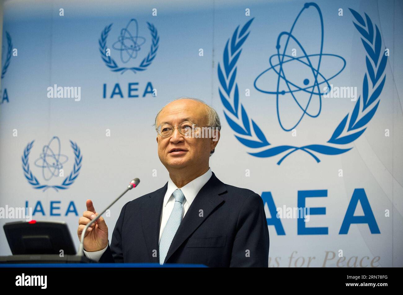 (150825) -- VIENNA, 25 agosto 2015 -- Yukiya amano, capo dell'Agenzia internazionale per l'energia atomica (AIEA) assiste a una conferenza stampa presso la sede dell'AIEA, a Vienna, Austria, 25 agosto 2015. L'agenzia nucleare delle Nazioni Unite martedì ha detto di aver ricevuto una quantità sostanziale di informazioni dall'Iran sul suo programma nucleare, mentre l'agenzia sta ancora verificando i dati. ) AUSTRIA-VIENNA-AIEA-IRAN QianxYi PUBLICATIONxNOTxINxCHN 150825 Vienna ago 25 2015 Yukiya amano capo dell'Agenzia internazionale per l'energia atomica AIEA assiste a una conferenza stampa PRESSO la sede dell'AIEA a vie Foto Stock