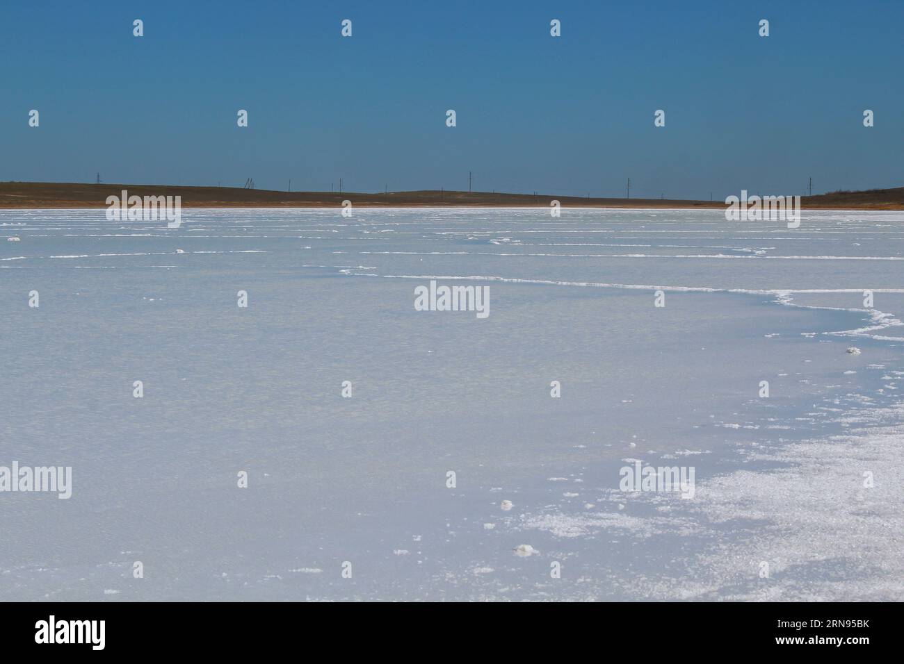 Paesaggio del lago salato nella regione di Astrakhan in Russia Foto Stock