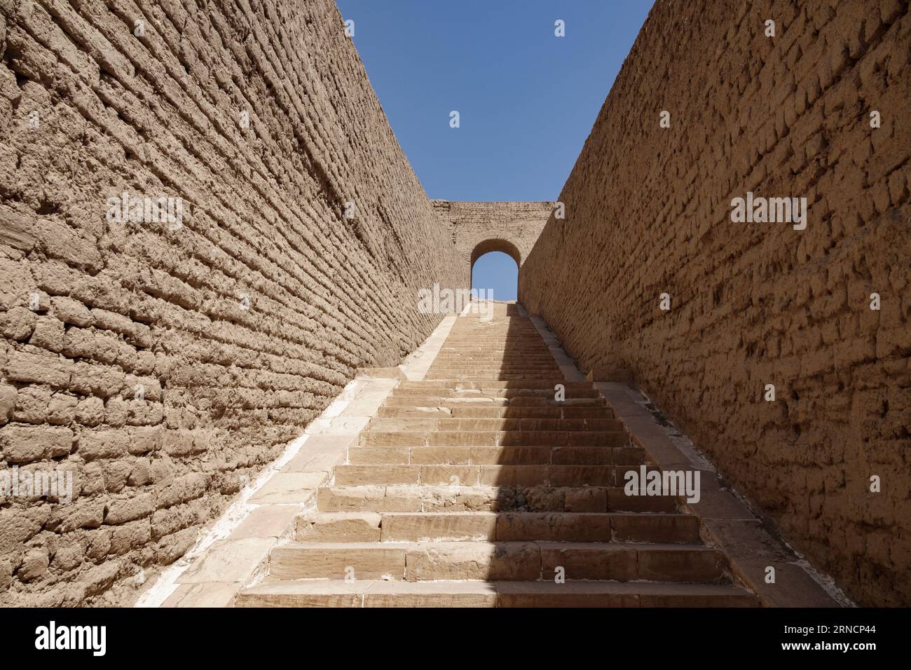 Ingresso alla tomba di Pabasa nelle tombe Asasif vicino al tempio Hatshepsuts a Deir el-Bahri, Luxor, Egitto Foto Stock