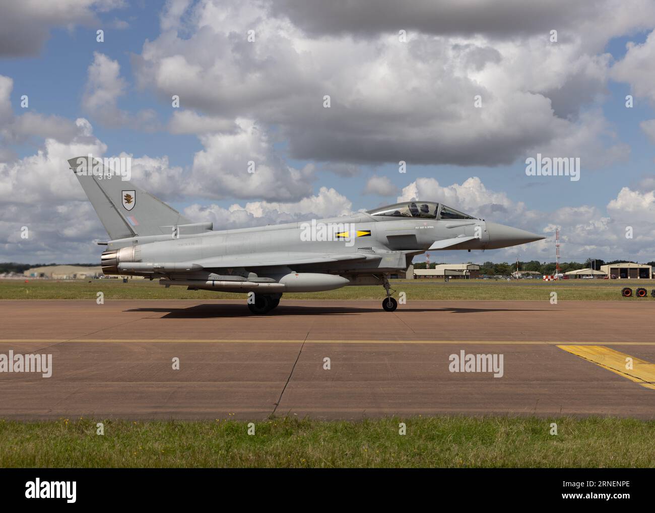RAF Eurofighter Typhoon No.319 dell'11 Squadron si prepara a lasciare il 2023 Royal International Air Tattoo Foto Stock