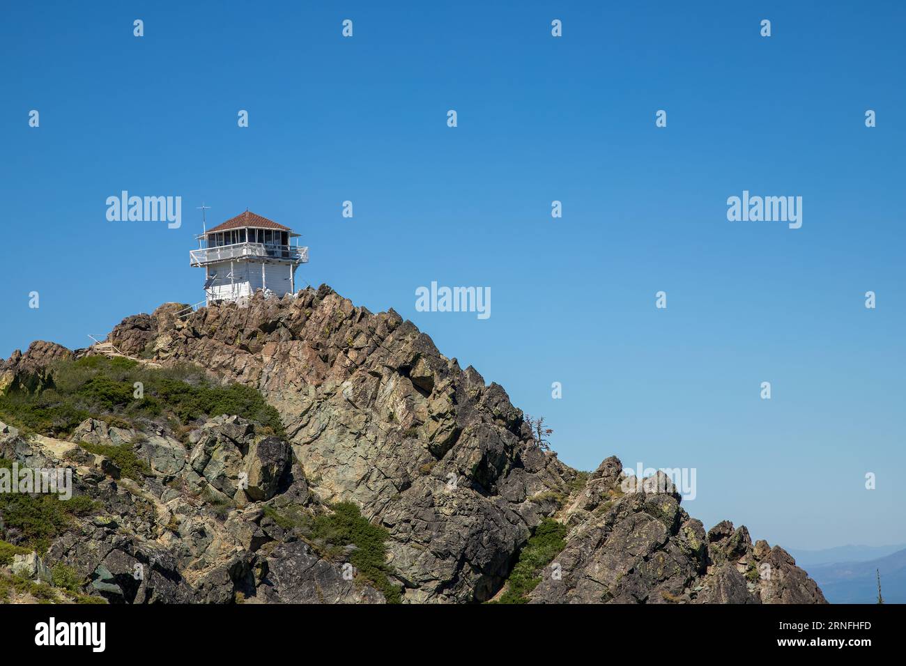 Punto panoramico storico di Mills Peak sopra Graeagle nella contea di Plumas, California, Stati Uniti. Foto Stock