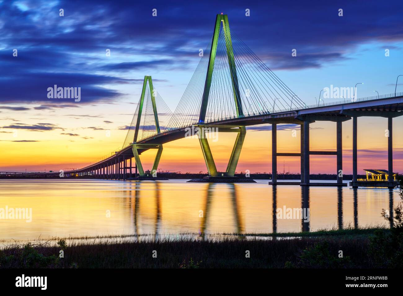 Arthur Ravenel Jr Bridge, Sunset Charleston, Carolina del Sud, Stati Uniti d'America Foto Stock
