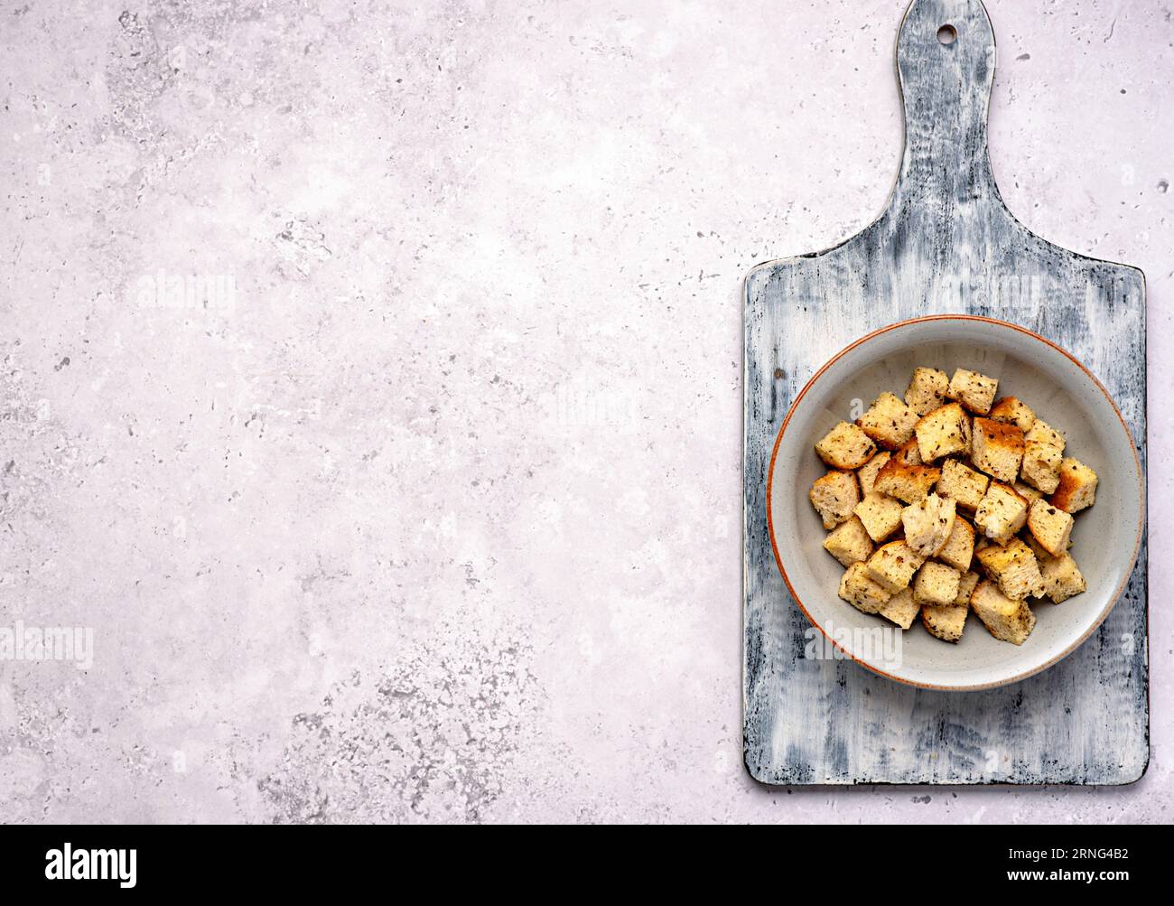 Fotografie di crostini, pane, croccante, al forno, toast, condimento, aglio, tostato, croccante, origano, croccante, ingrediente Foto Stock