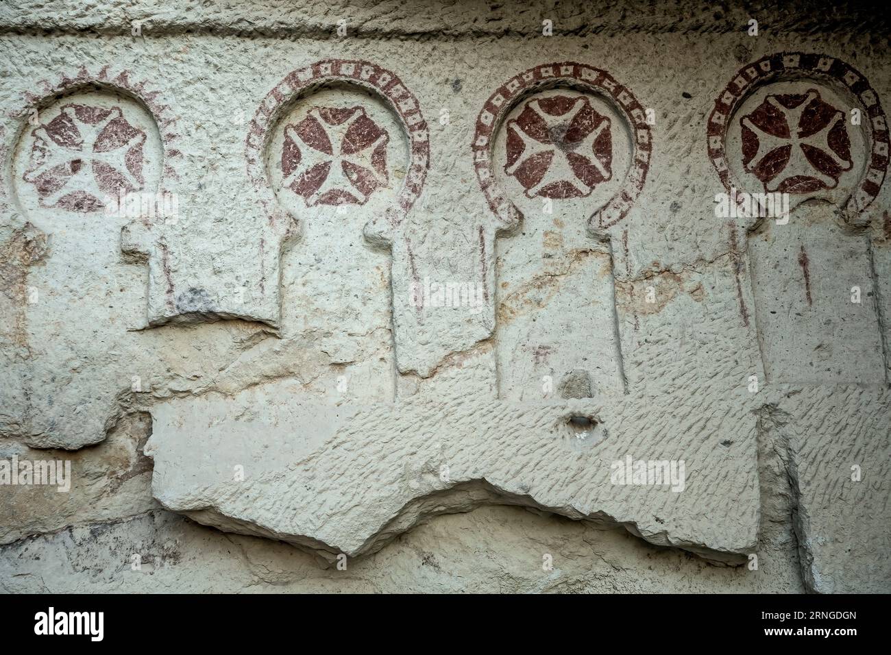 Croci maltesi, Chiesa dei Sandali, Museo all'aperto di Goreme, Goreme, Cappadocia, Turchia Foto Stock