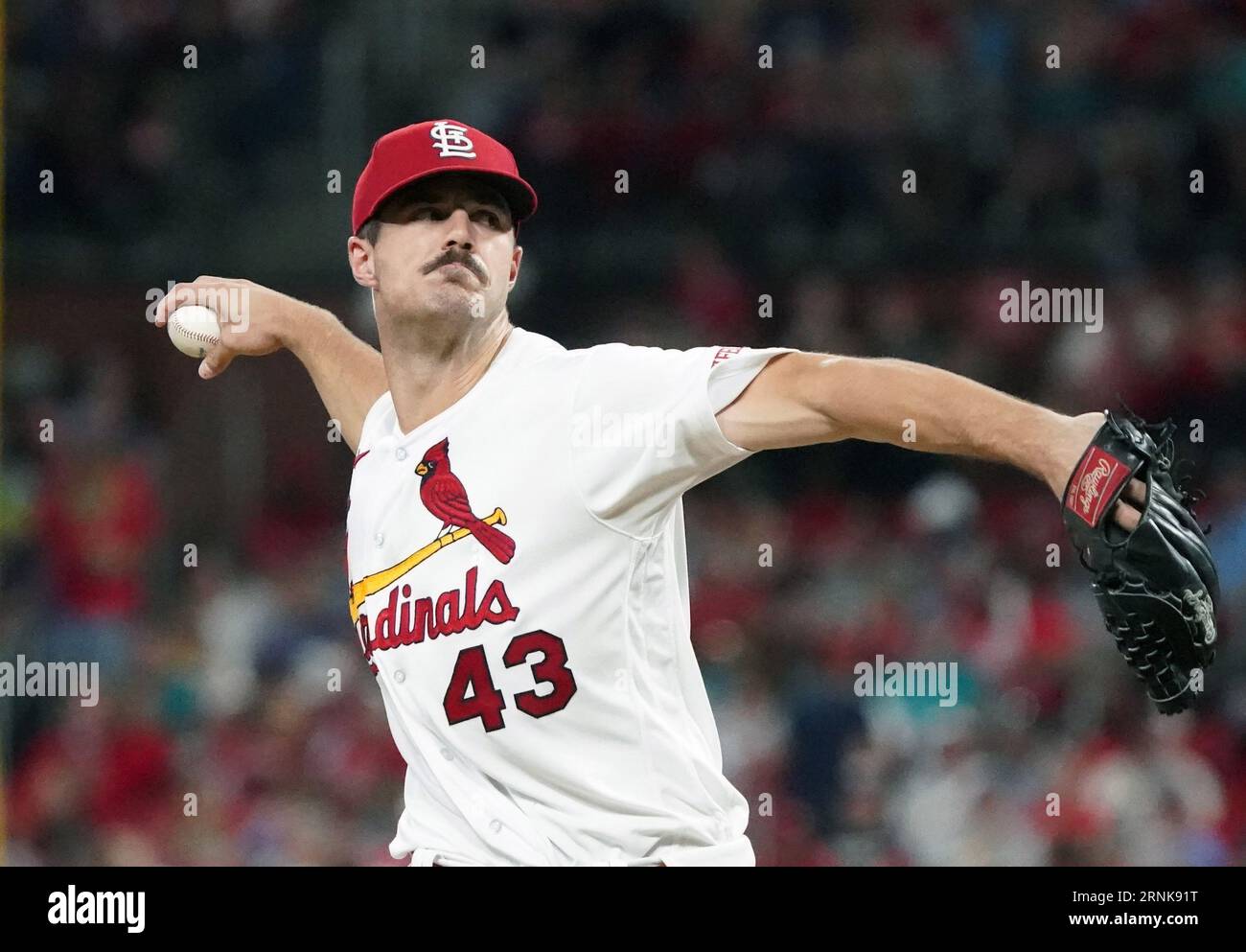 St Louis, USA. 1 settembre 2023. St Il lanciatore titolare dei Louis Cardinals Dakota Hudson lanciò un campo ai Pittsburgh Pirates nel terzo inning al Busch Stadium di St Louis venerdì 1 settembre 2023. Foto di Bill Greenblatt/UPI credito: UPI/Alamy Live News Foto Stock