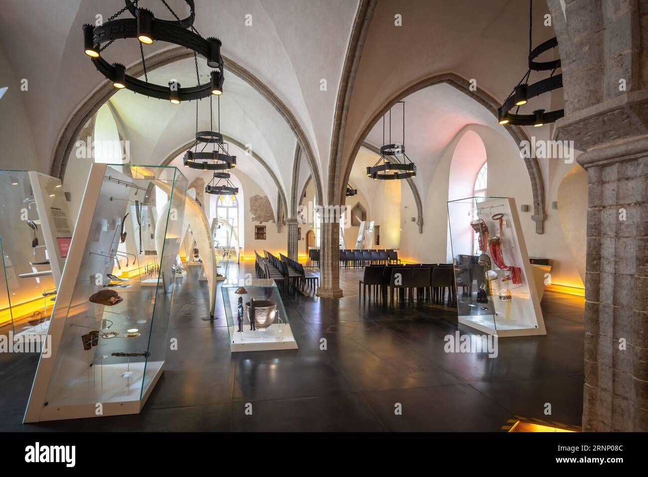 Interno del Museo di storia estone - sala della grande Gilda - Tallinn, Estonia Foto Stock