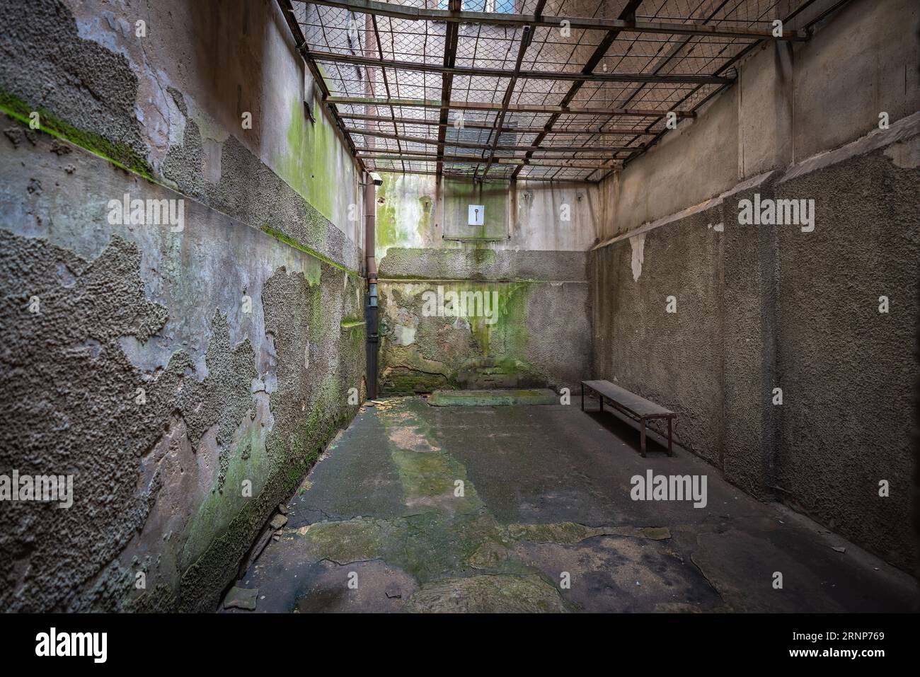 Cortile dei prigionieri presso Corner House - Museo dell'occupazione - ex sede del KGB - riga, Lettonia Foto Stock