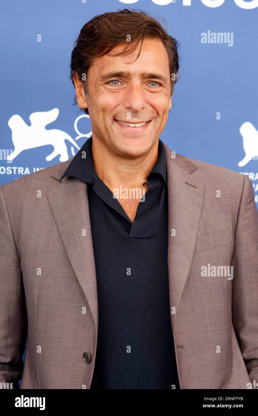 Adriano Giannini beim Photocall zum Kinofilm 'Adagio' auf der Biennale di Venezia 2023 / 80. Internationale Filmfestspiele von Venedig im Palazzo del Casino. Venedig, 02.09.2023 Foto Stock