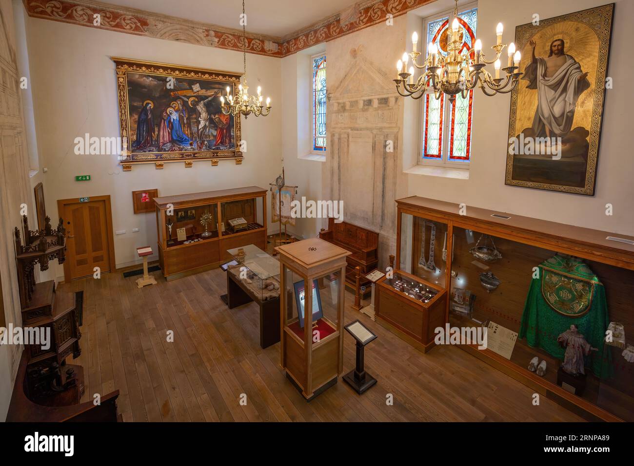 Mostra d'arte liturgica presso l'ex monastero domenicano - Trakai, Lituania Foto Stock