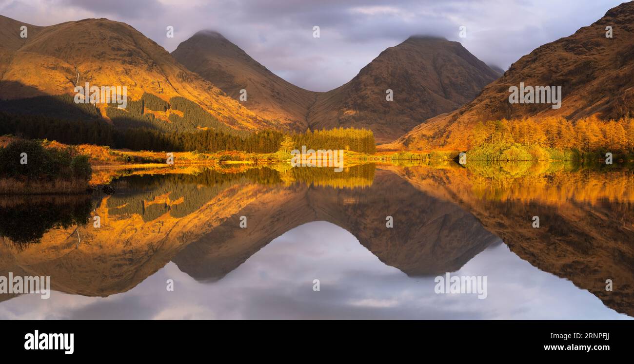 Lochan Urr, Glen Etive, Glencoe, Highalnds, Scozia, REGNO UNITO Foto Stock