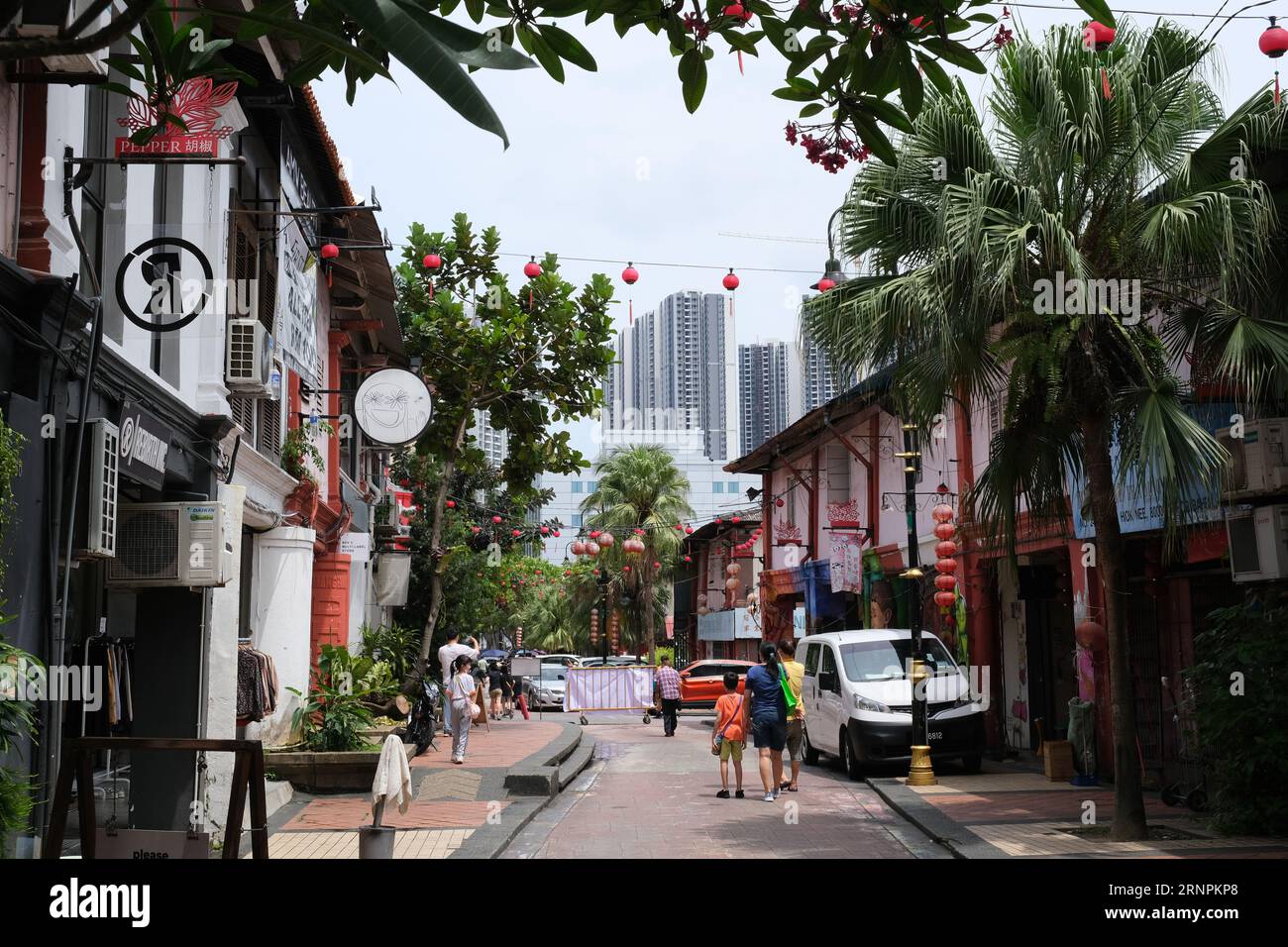 Vista generale della strada storica di Tan Hiok Nee, Johor Bahru, Malesia Foto Stock