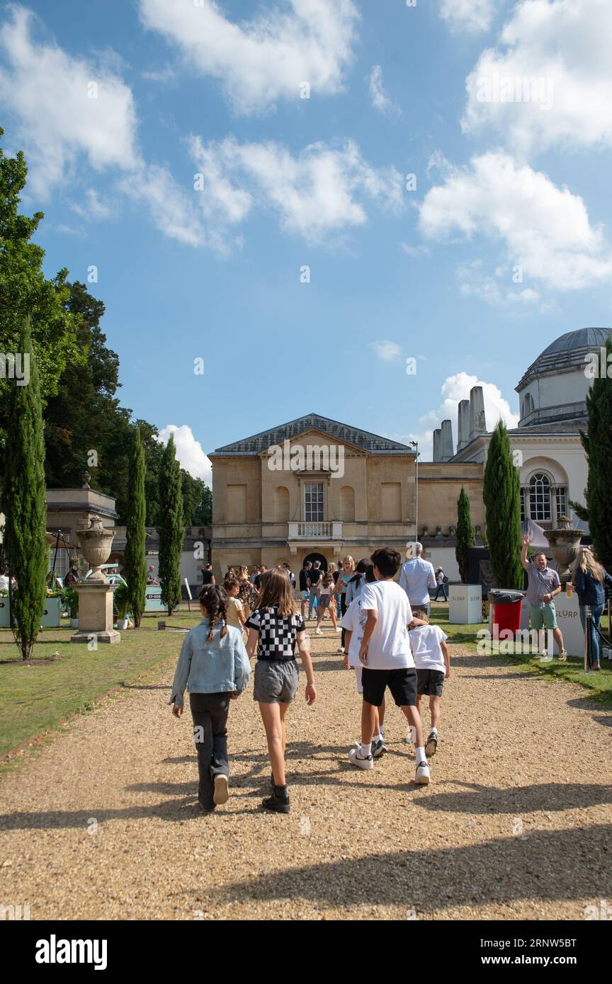 Londra, Regno Unito. 2 settembre 2023. I bambini sono i benvenuti al festival Pub nel parco di tutte le età, Chiswick. Cristina Massei/Alamy Live News settembre 2023. Festival Pub in the Park a Chiswick, West London. Cristina Massei/Alamy Live News Foto Stock