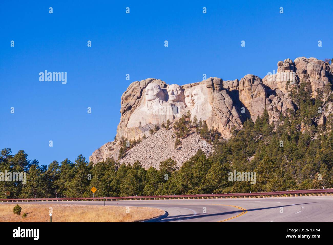 Mount Rushmore National Memorial nel South Dakota, un famoso simbolo patriottico sin dal suo completamento nel 1941. Sculture di presidenti scolpite in granito. Foto Stock