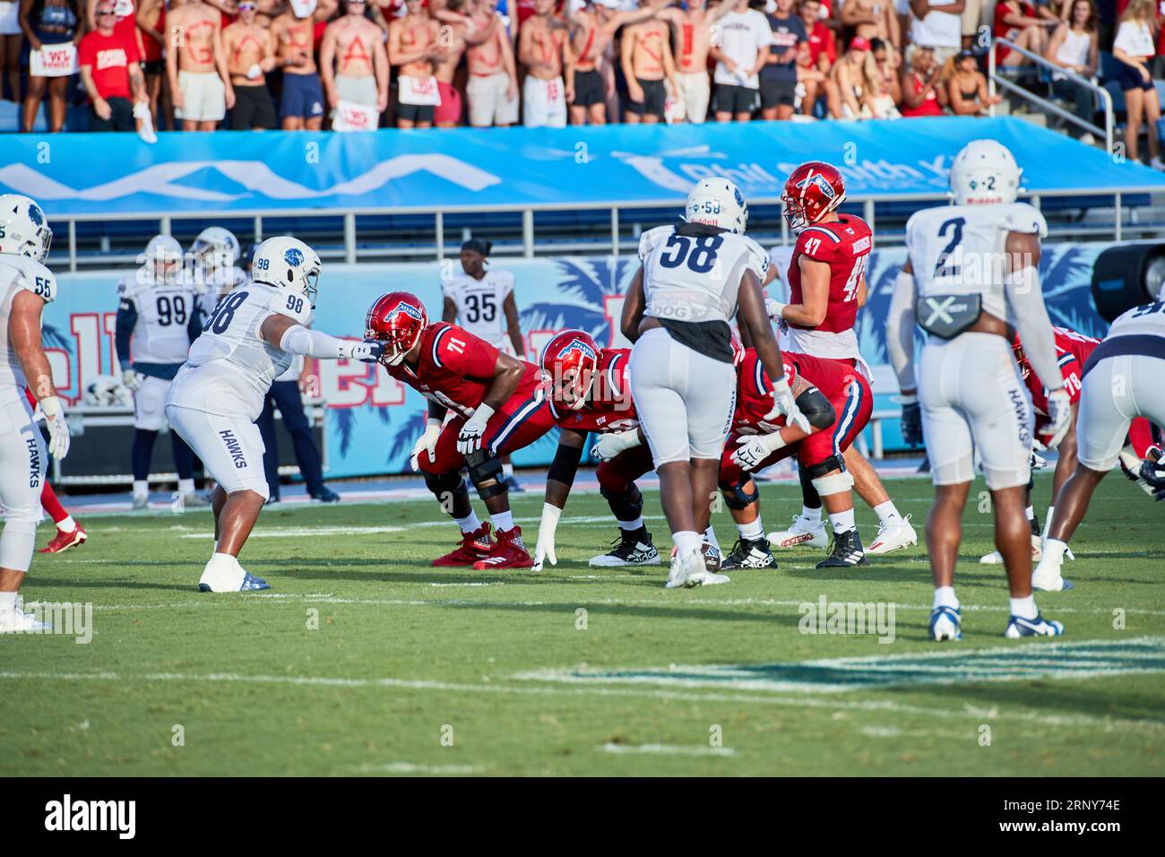 Boca Raton, Florida, USA. 2 settembre 2023. FAU durante una partita di football universitario tra Florida Atlantic University Owls V Monmouth allo stadio FAU di Boca Raton, FL, USA. Credito: Yaroslav Sabitov/YES Market Media/Alamy Live News Foto Stock