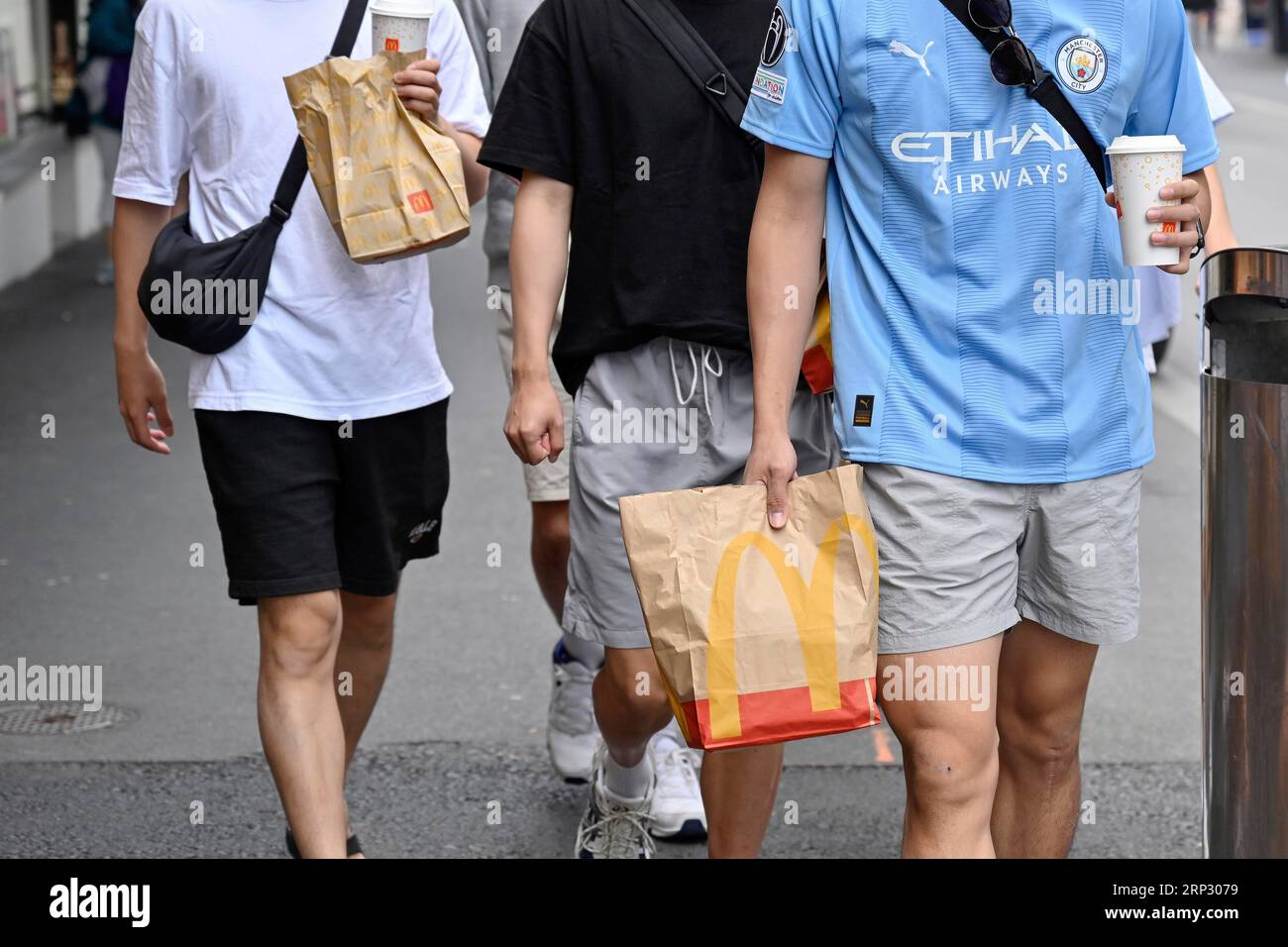 Immagine simbolo che McDonalds porta via Foto Stock