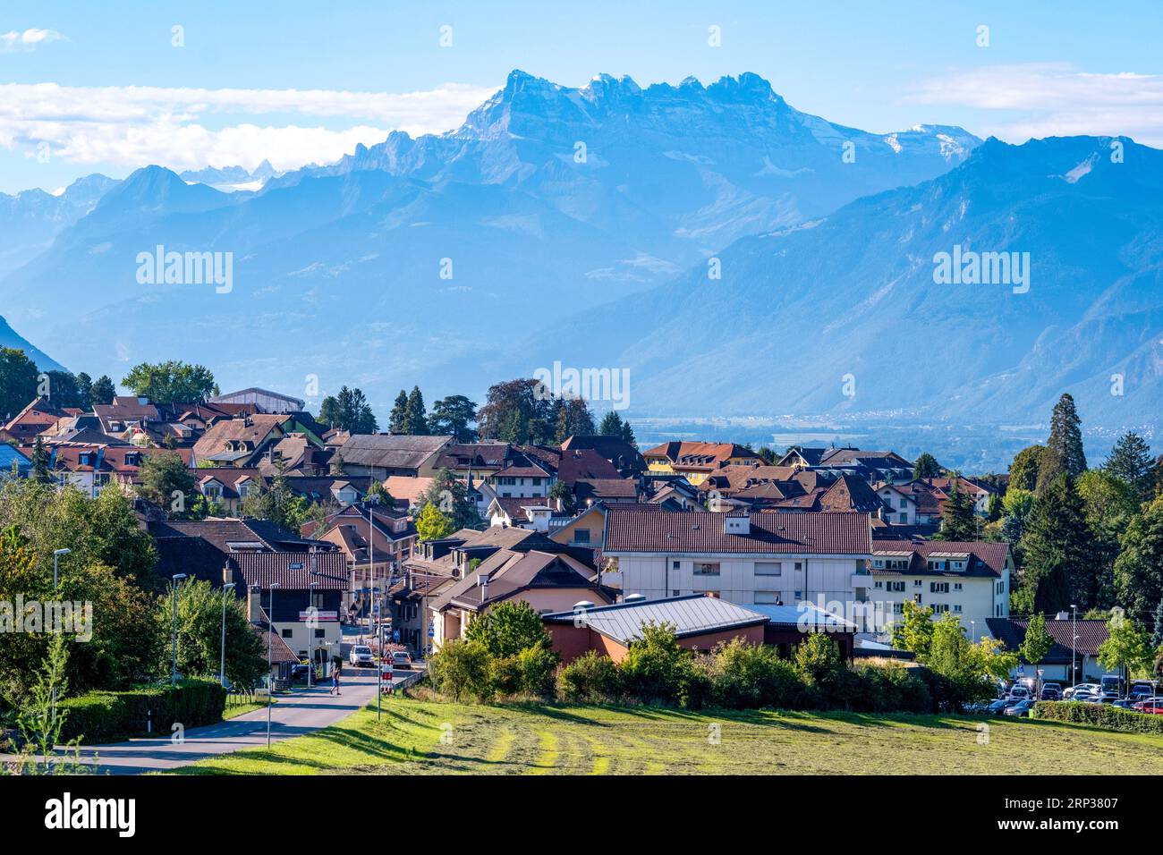 Vista delle montagne Dents du Midi parte delle Alpi Chablais, vista da Blonay, Montreux, Canton Vaud, Svizzera. Foto Stock
