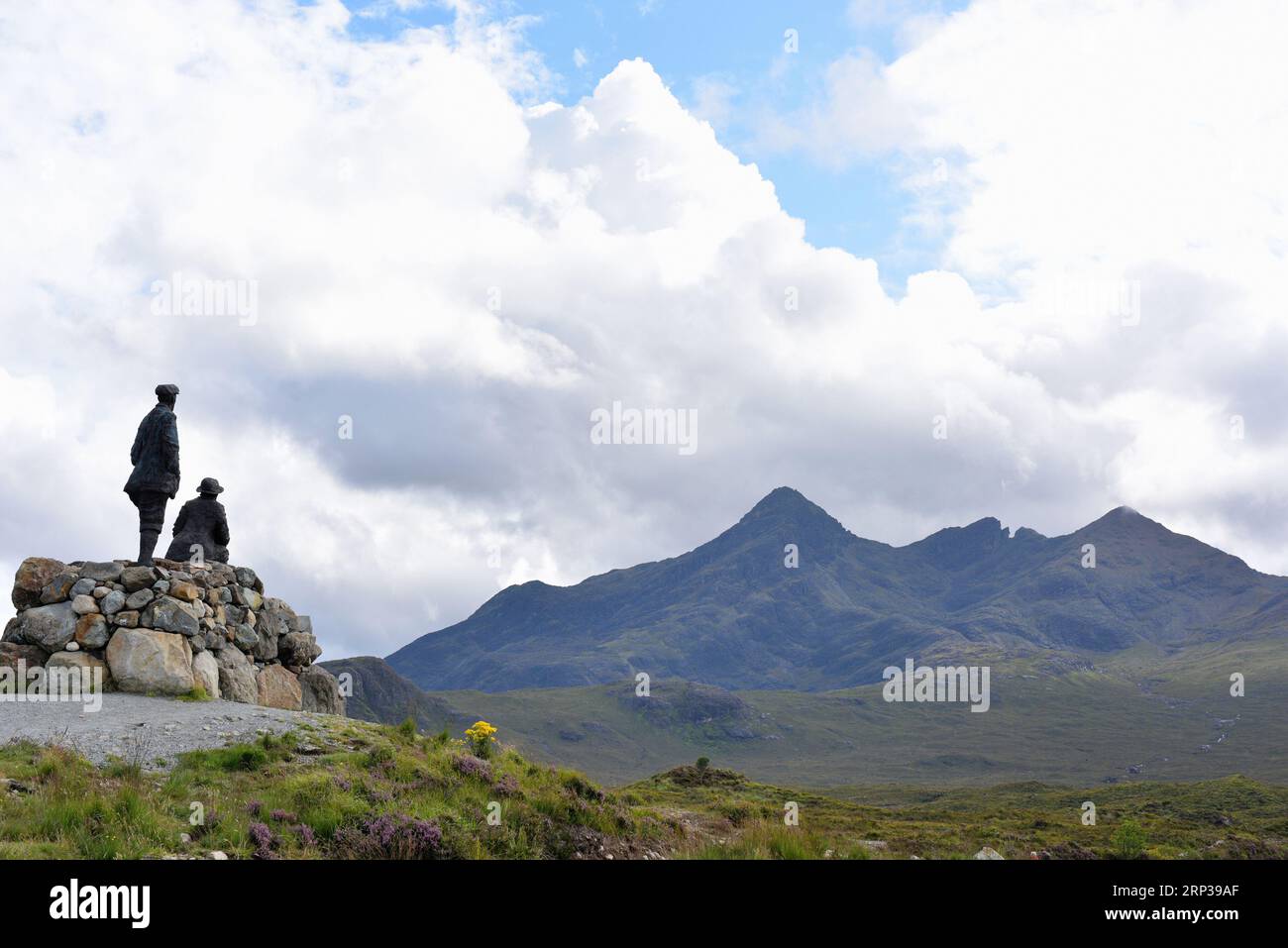 Il monumento Collie & Mackenzie , Sligachan, Isola di Skye. Foto Stock
