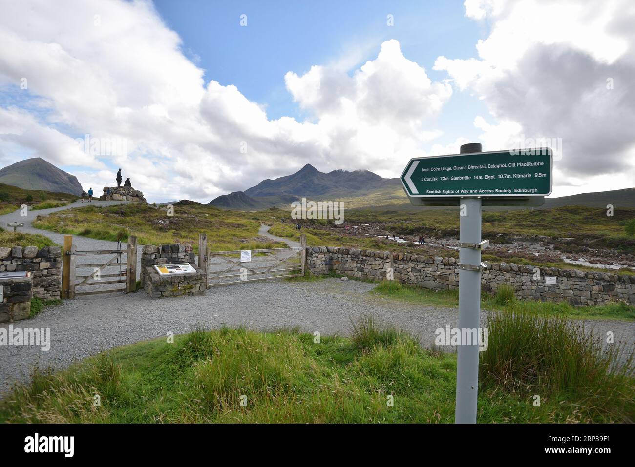 Il monumento Collie & Mackenzie , Sligachan, Isola di Skye. Foto Stock