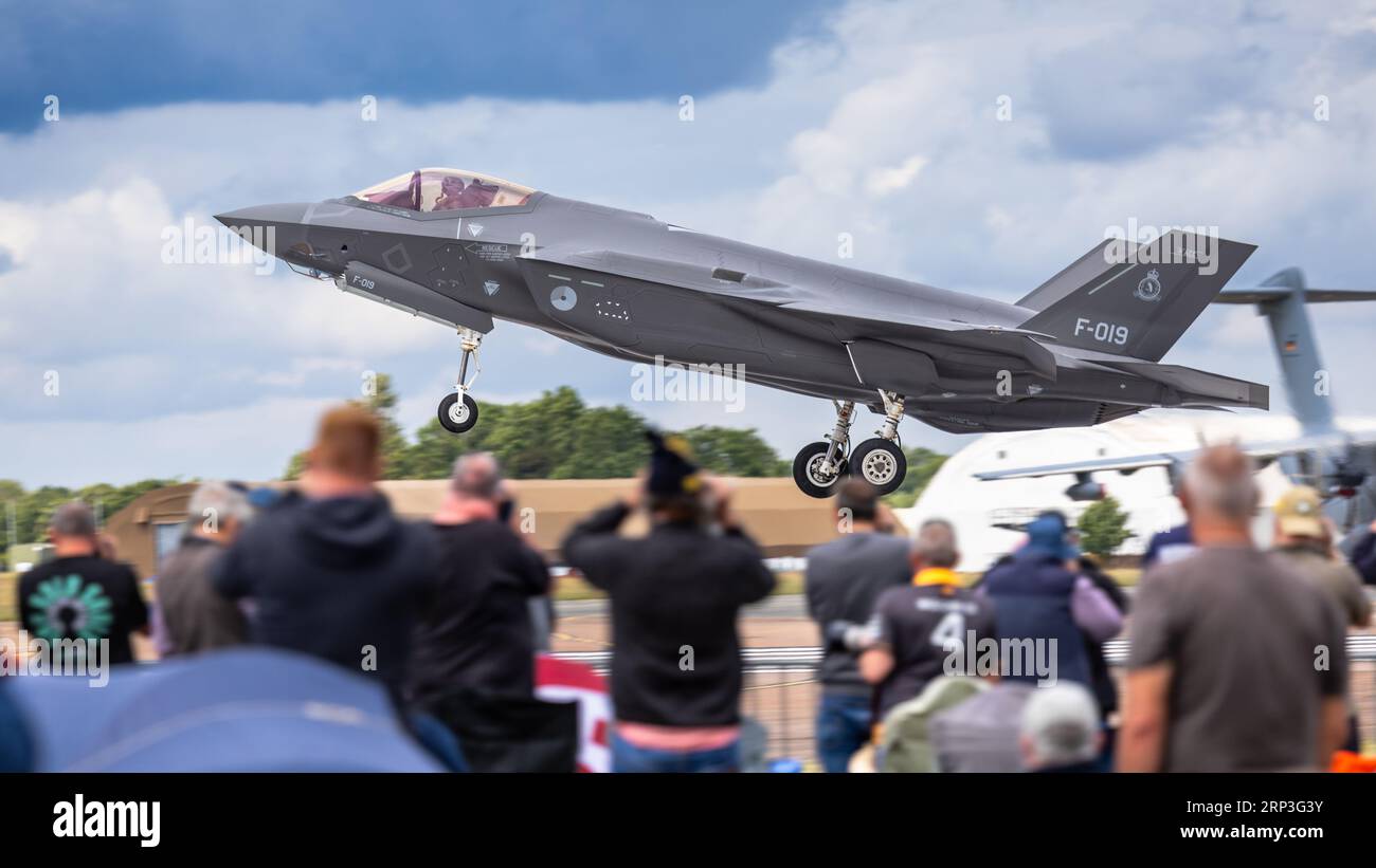 Royal Netherlands Air Force - Lockheed Martin F-35A Lightning II, in arrivo a Fairford per il Royal International Air Tattoo 2023. Foto Stock