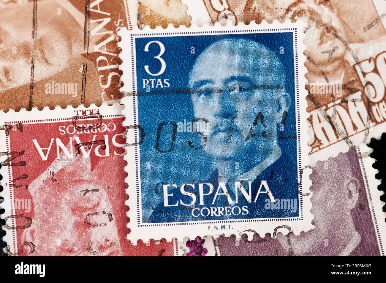 Madrid, Spagna; 08-13-2023: Francobolli con il ritratto del dittatore spagnolo Francisco Franco che iniziò la guerra civile e governò la Spagna in seguito Foto Stock