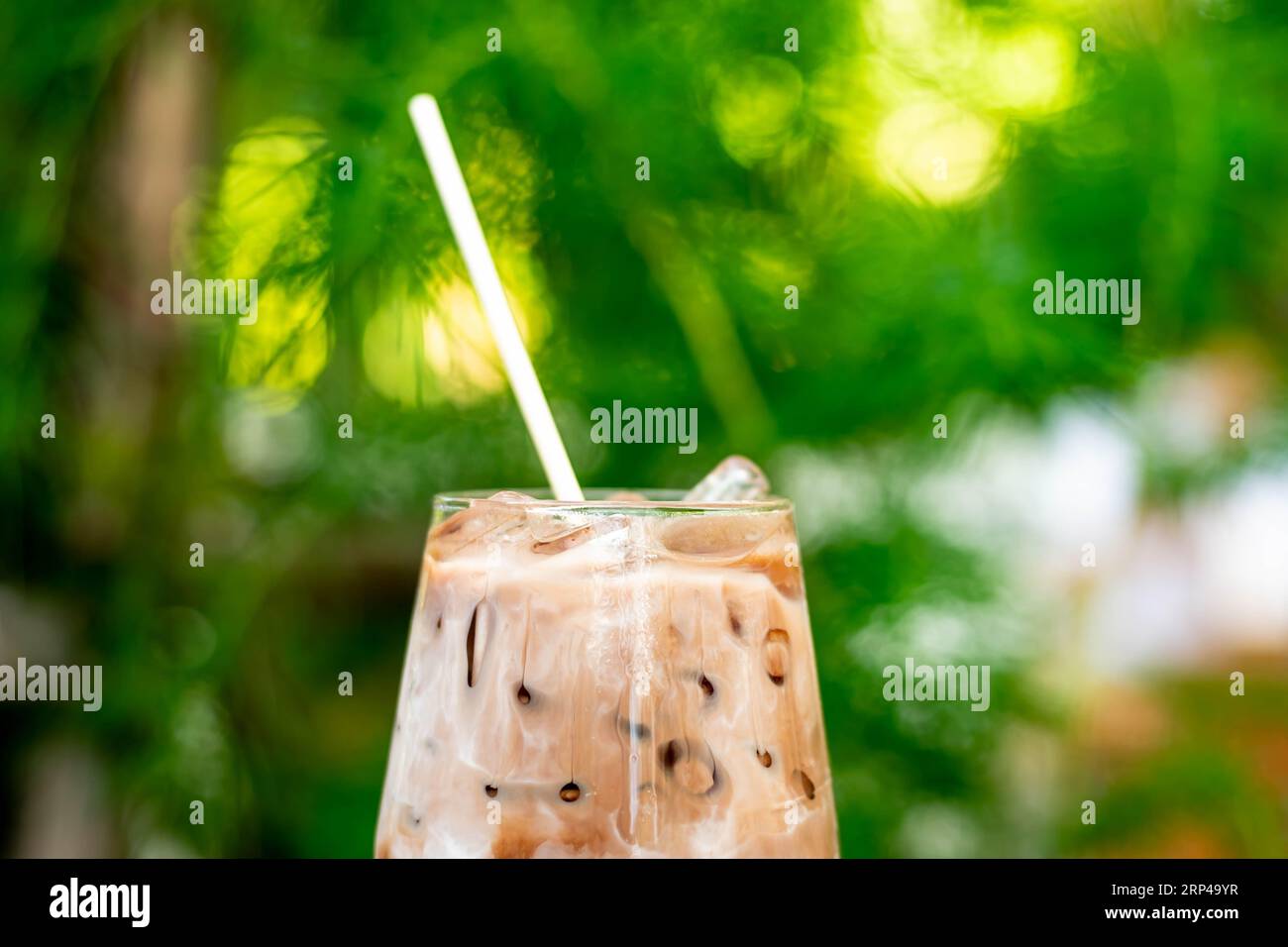 Ghiacciato Chocolate Bliss: Assaporate la delizia del cioccolato Iced Foto Stock