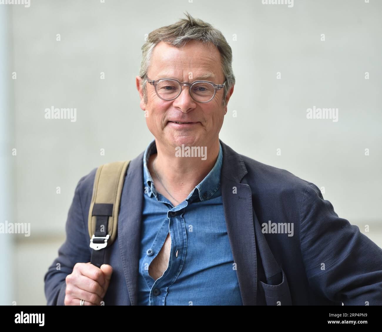 Londra, Inghilterra, Regno Unito. 3 settembre 2023. Il celebre chef HUGH FEARNLEY-WHITTINGSTALL lascia i BBC Studios dopo essere apparso su 'Sunday with Laura Kuenssberg' (Credit Image: © Thomas Krych/ZUMA Press Wire) SOLO PER USO EDITORIALE! Non per USO commerciale! Crediti: ZUMA Press, Inc./Alamy Live News Foto Stock