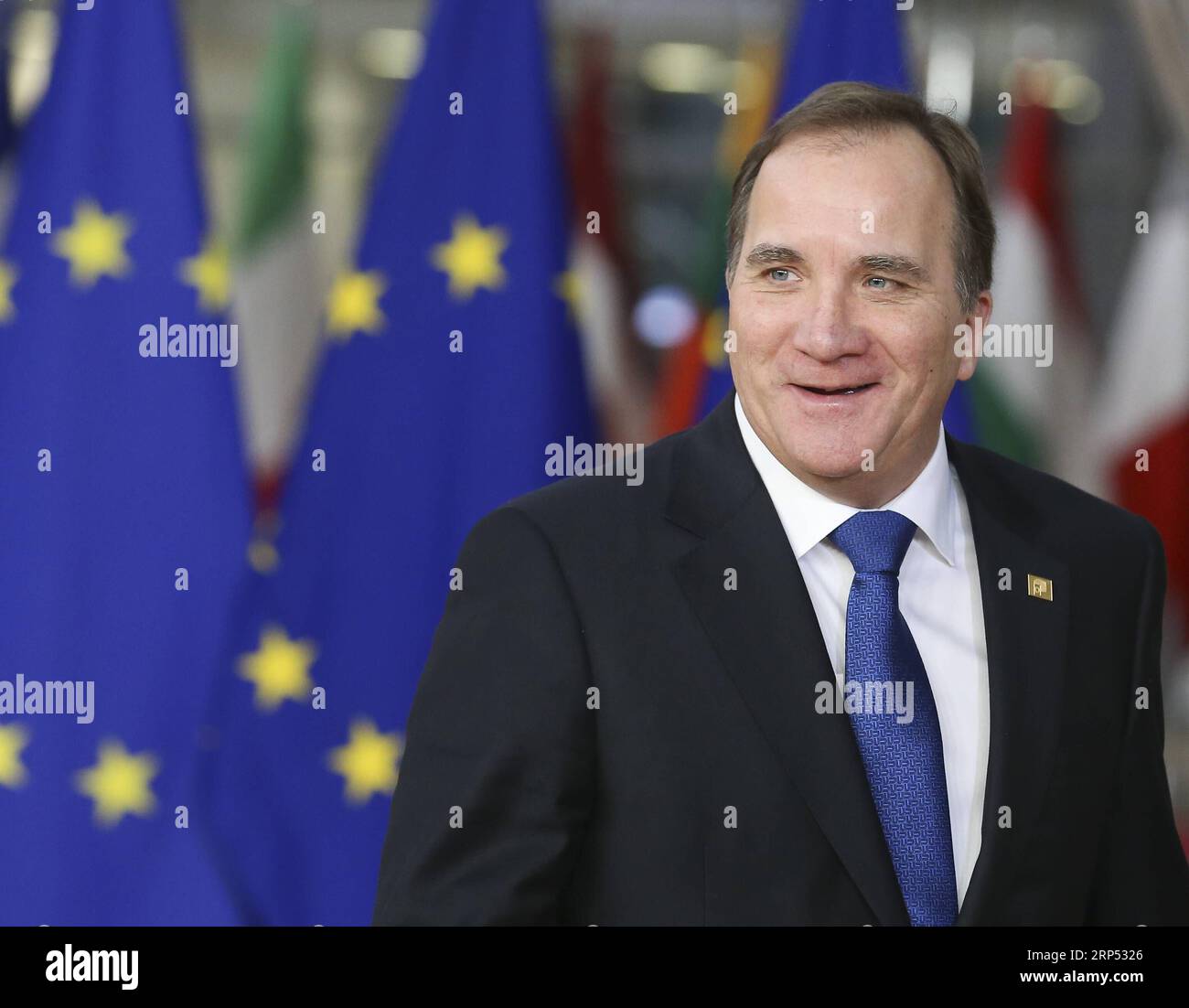 (181125) -- BRUXELLES, 25 novembre 2018 -- il primo ministro svedese Stefan Lofven arriva ad un vertice speciale sulla Brexit a Bruxelles, in Belgio, 25 novembre 2018. ) BELGIO-BRUXELLES-UE-BREXIT-SUMMIT YexPingfan PUBLICATIONxNOTxINxCHN Foto Stock