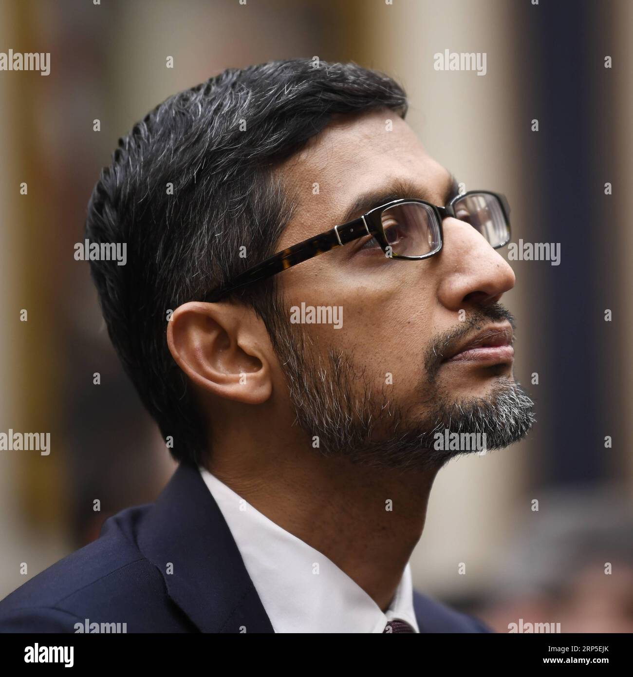 (181211) -- WASHINGTON, 11 dicembre 2018 -- il CEO di Google Sundar?Pichai?testimonia davanti al Comitato giudiziario della camera dei rappresentanti degli Stati Uniti durante un'audizione Transparency & Accountability: Examining Google and ITS Data Collection, Use and Filtering Practices on Capitol Hill a Washington D.C., negli Stati Uniti, l'11 dicembre 2018. )? U.S.-WASHINGTON D.C.-GOOGLE-CEO-HEARING LIUXJIE PUBLICATIONXNOTXINXCHN Foto Stock