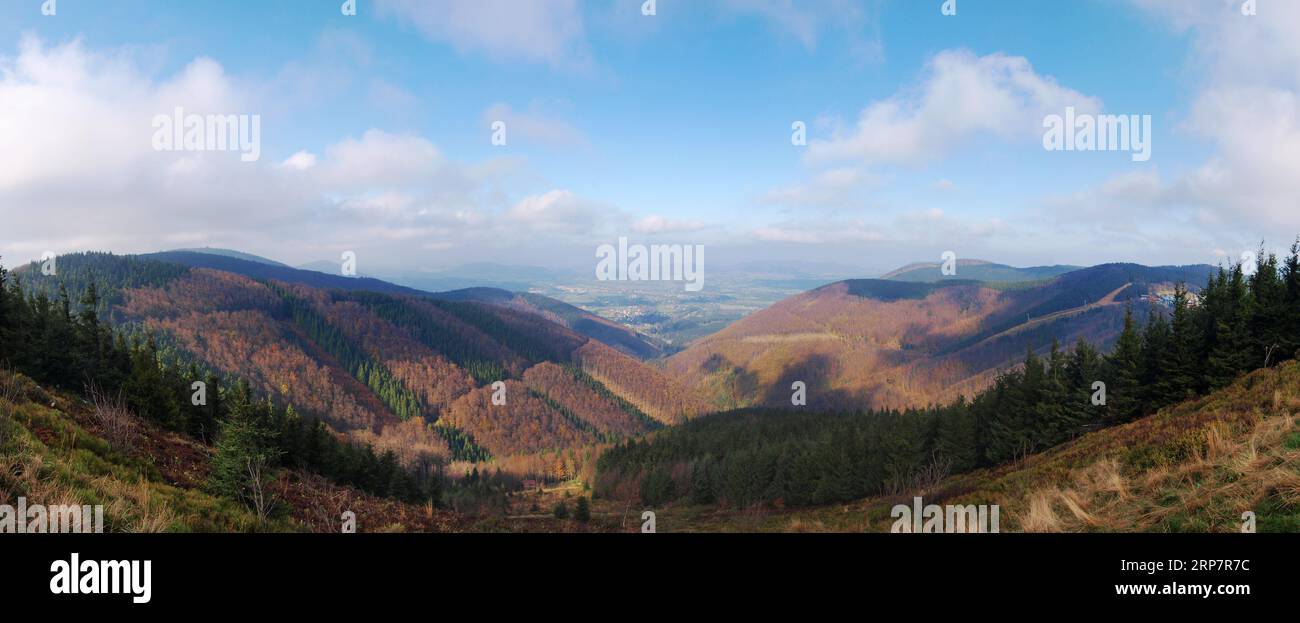 Vista panoramica sull'area protetta di Beskydy nella repubblica Ceca Foto Stock