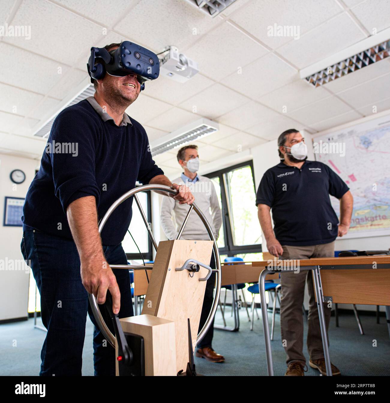 Apprendimento virtuale delle situazioni pratiche a Sailing Island a Moenchengladbach con Alexander Worms. Foto: Philipp Hympendahl, Shipping, Sailing Foto Stock