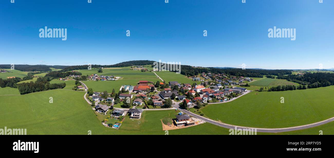 Immagine di un drone, paesaggio agricolo vicino a Fornach, Hausruckviertel, alta Austria, Austria Foto Stock