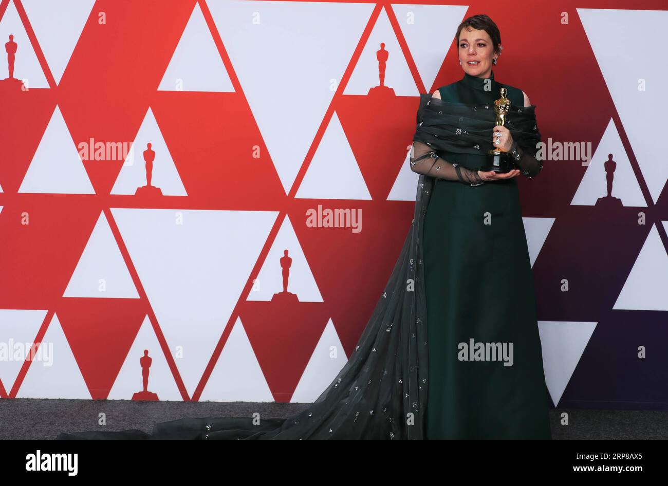 (190225) -- LOS ANGELES, 25 febbraio 2019 (Xinhua) -- Olivia Colman posa per le foto dopo aver vinto il premio Best Actress per il favorito nella sala stampa durante la cerimonia degli Oscar 91, o gli Oscar, tenutasi al Dolby Theatre di Los Angeles, negli Stati Uniti, il 24 febbraio 2019. (Xinhua/li Ying) U.S.-LOS ANGELES-OSCAR-miglior ATTRICE PUBLICATIONxNOTxINxCHN Foto Stock