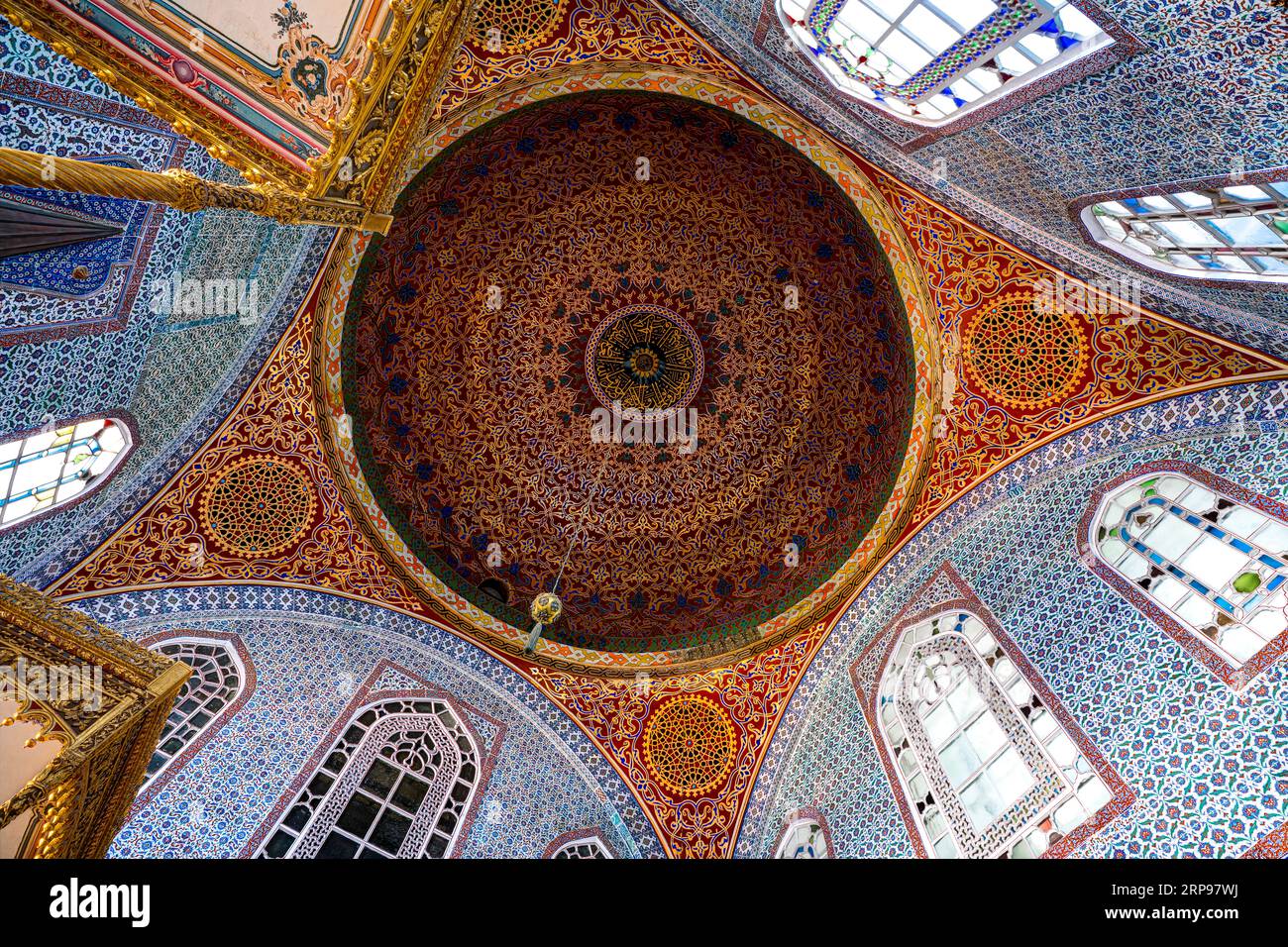 Camera da letto del Sultano Murad III presso l'Harem del Palazzo Topkapi. Istanbul, Turchia Foto Stock