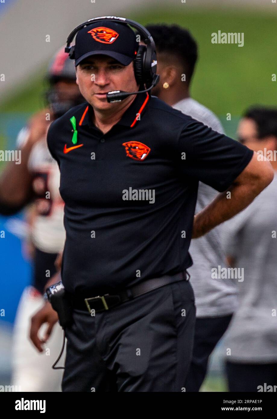 CEFCU Stadium San Jose, CALIFORNIA 3 settembre 2023. San Jose, CALIFORNIA USA, l'allenatore Jonathan Smith, in trasferta durante la partita di football NCAA tra gli Oregon State Beavers e i San Jose State Spartans. L'Oregon State batte il San Jose State 47-17 al CEFCU Stadium di San Jose, CALIFORNIA. Thurman James/CSM/Alamy Live News Foto Stock