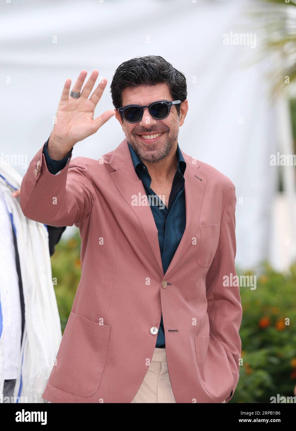 (190524) -- CANNES, 24 maggio 2019 (Xinhua) -- l'attore Pierfrancesco Favino posa durante una photocall per il traditore al 72° Festival di Cannes, Francia, 24 maggio 2019. Il film del regista italiano Marco Bellocchio il traditore gareggerà per la Palme d o con altri 20 film. (Xinhua/Gao Jing) FRANCE-CANNES-FILM FESTIVAL-PHOTOCALL- THE TRAITOR PUBLICATIONxNOTxINxCHN Foto Stock