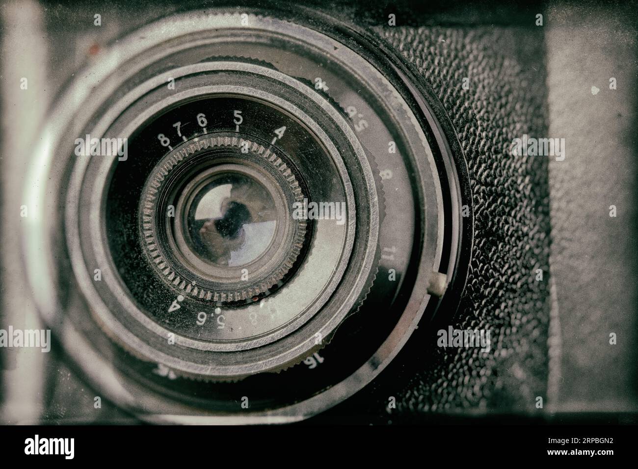 Obiettivo con scala vintage per telemetro effetto fotocamera collodion con piastra umida Foto Stock