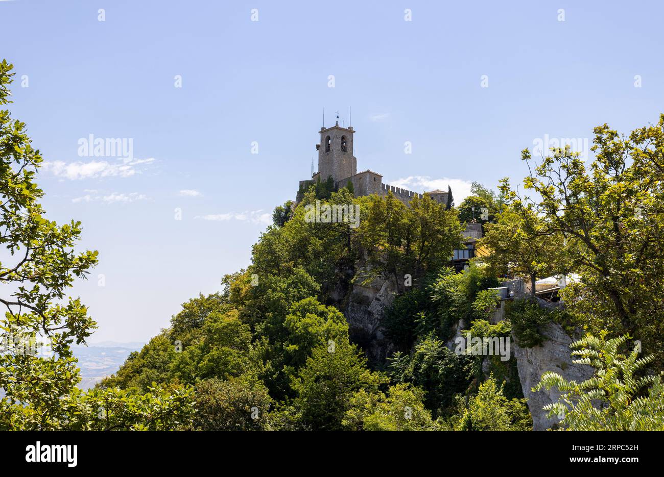 Rocca o la torre di Guaita sul Monte Titano nella città stato di San Marino, Europa Foto Stock