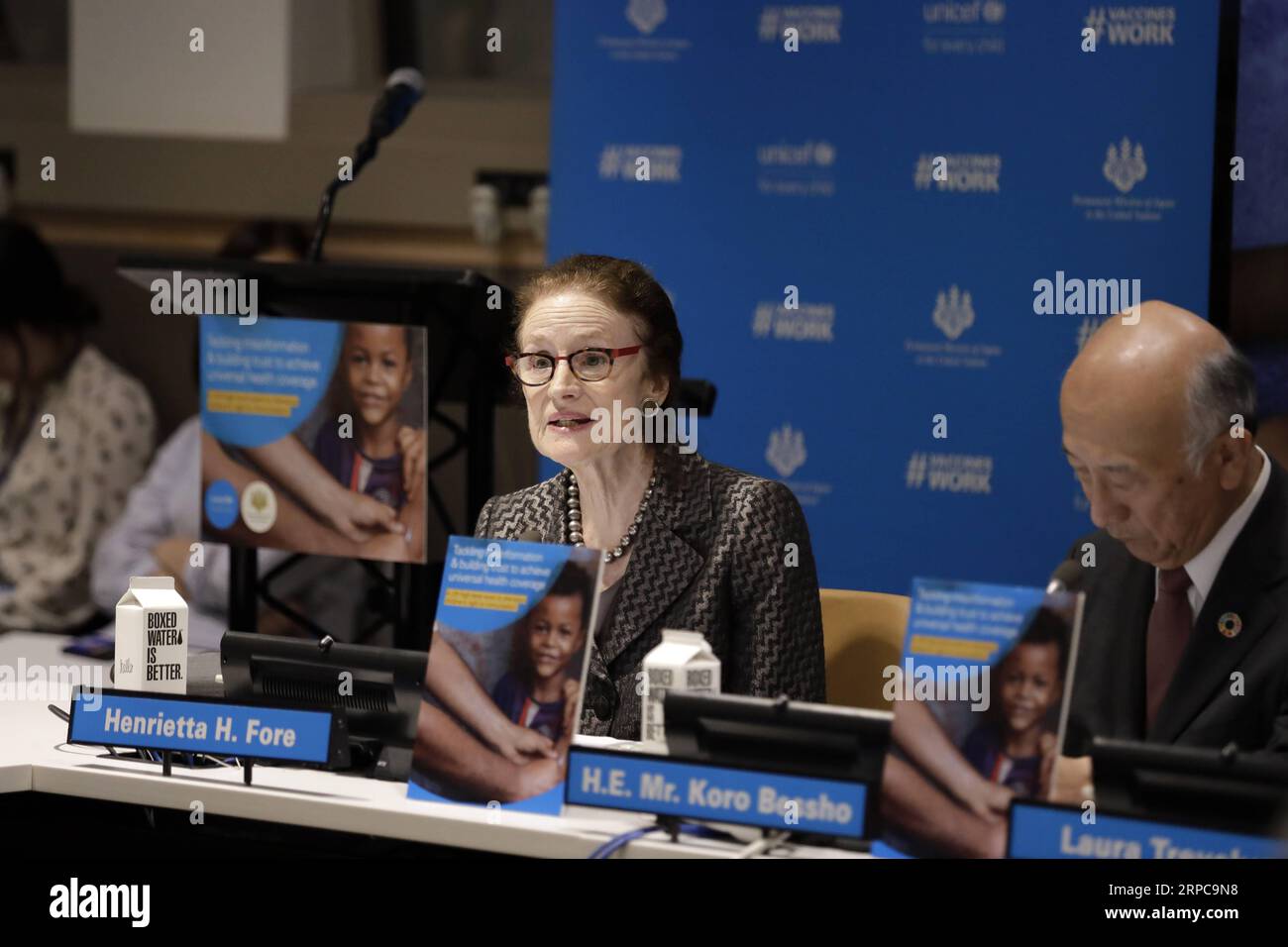 (190628) -- NAZIONI UNITE, 28 giugno 2019 -- Henrietta Fore (C), direttore esecutivo del Fondo delle Nazioni Unite per l'infanzia (UNICEF), affronta una discussione sulla disinformazione sui vaccini e la crescente sfiducia, presso la sede delle Nazioni Unite a New York, il 28 giugno 2019. Henrietta Fore venerdì ha messo in guardia contro la disinformazione sui vaccini e sui programmi di vaccinazione, invitando la comunità internazionale a lavorare insieme per combatterla. ) Un-UNICEF-VACCINATION-MISINFORMATION LixMuzi PUBLICATIONxNOTxINxCHN Foto Stock