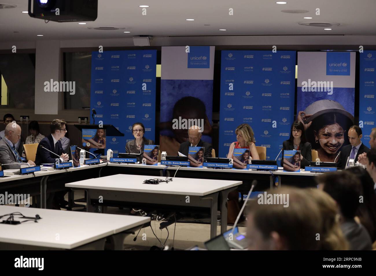 (190628) -- NAZIONI UNITE, 28 giugno 2019 -- la foto scattata il 28 giugno 2019 mostra una visione di un evento speciale di discussione sulla disinformazione sui vaccini e la crescente sfiducia organizzato dal Fondo delle Nazioni Unite per l'infanzia (UNICEF) e dalla missione permanente del Giappone presso le Nazioni Unite, presso la sede delle Nazioni Unite a New York. Il direttore esecutivo dell'UNICEF Henrietta Fore venerdì ha messo in guardia contro la disinformazione sui vaccini e sui programmi di vaccinazione, invitando la comunità internazionale a collaborare per combatterla. ) Un-UNICEF-VACCINATION-MISINFORMATION LixMuzi PUBLICATIONxNOTxINxCHN Foto Stock